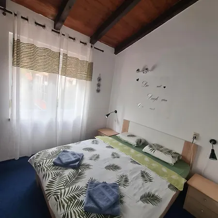 Daly Apartment